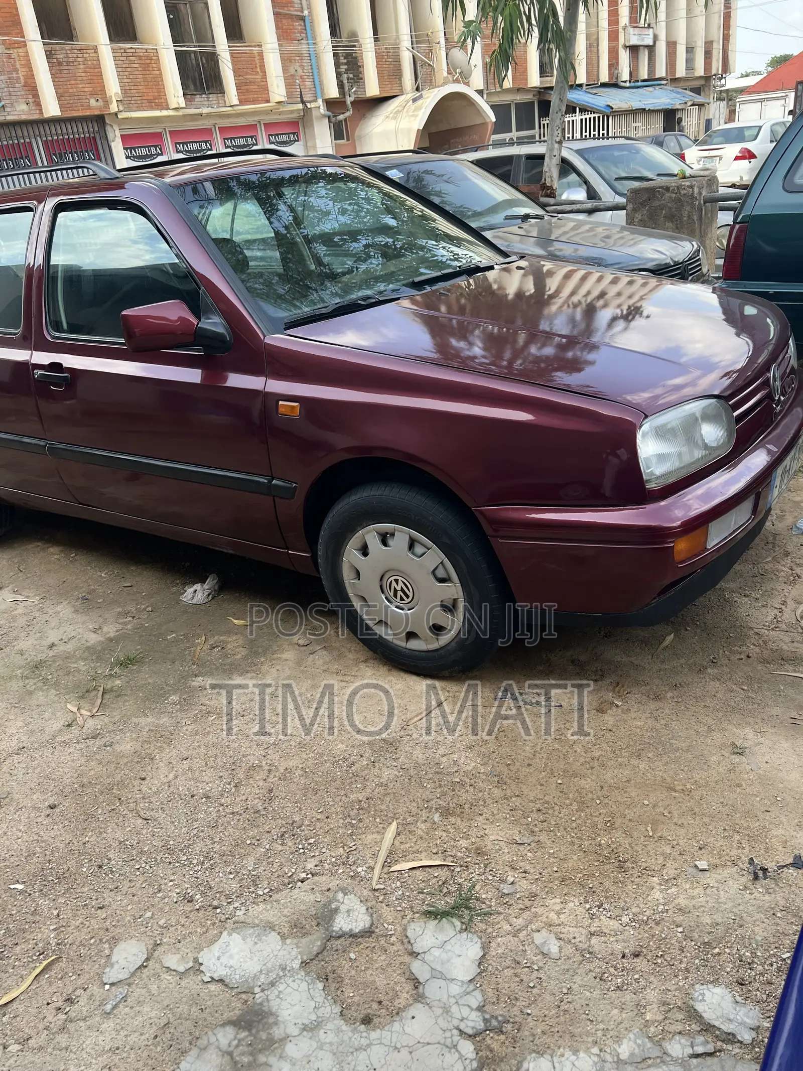Volkswagen Golf 2004 Maroon