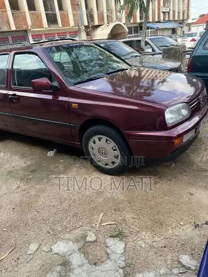 Volkswagen Golf 2004 Maroon