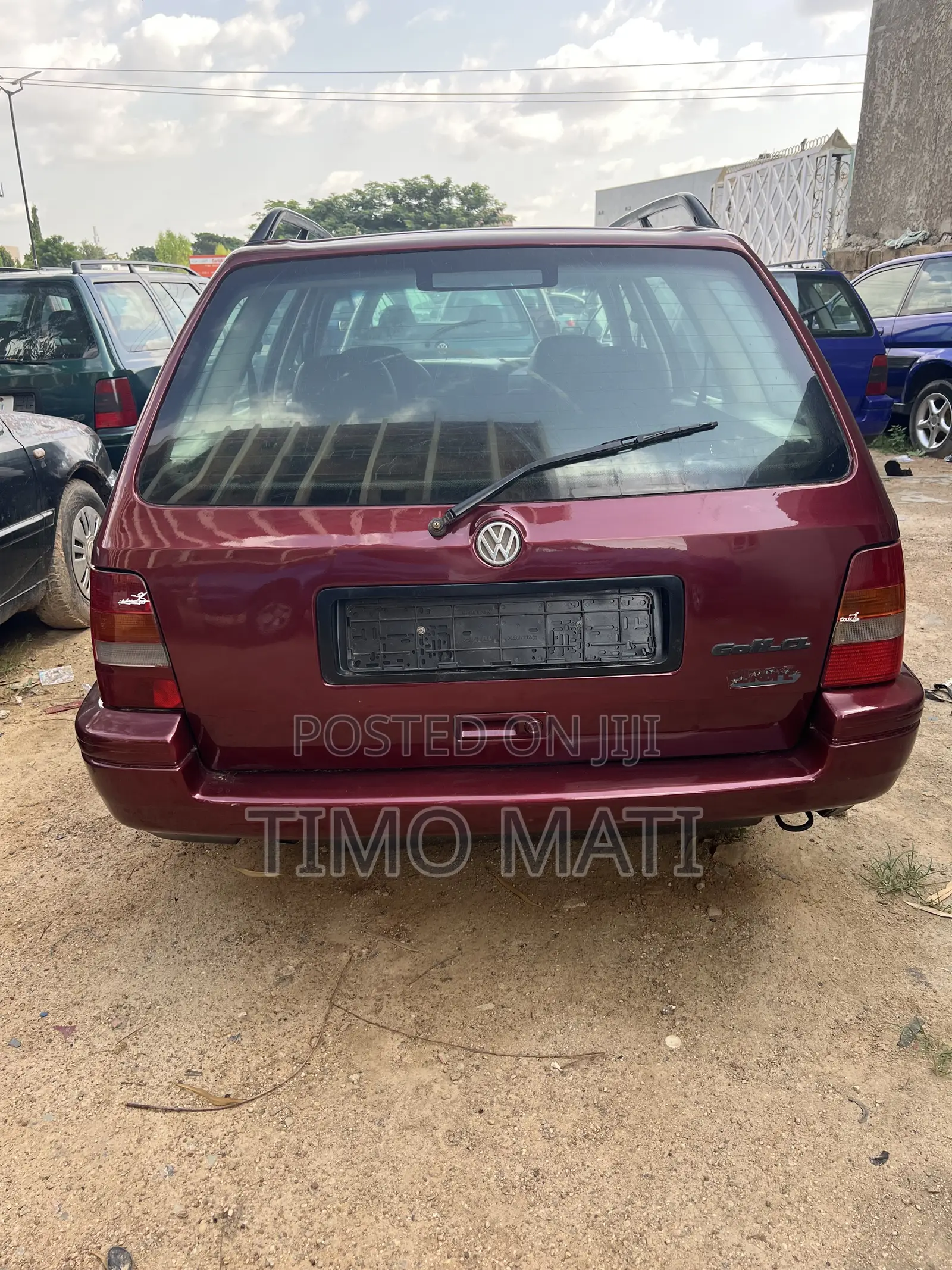 Volkswagen Golf 2004 Maroon