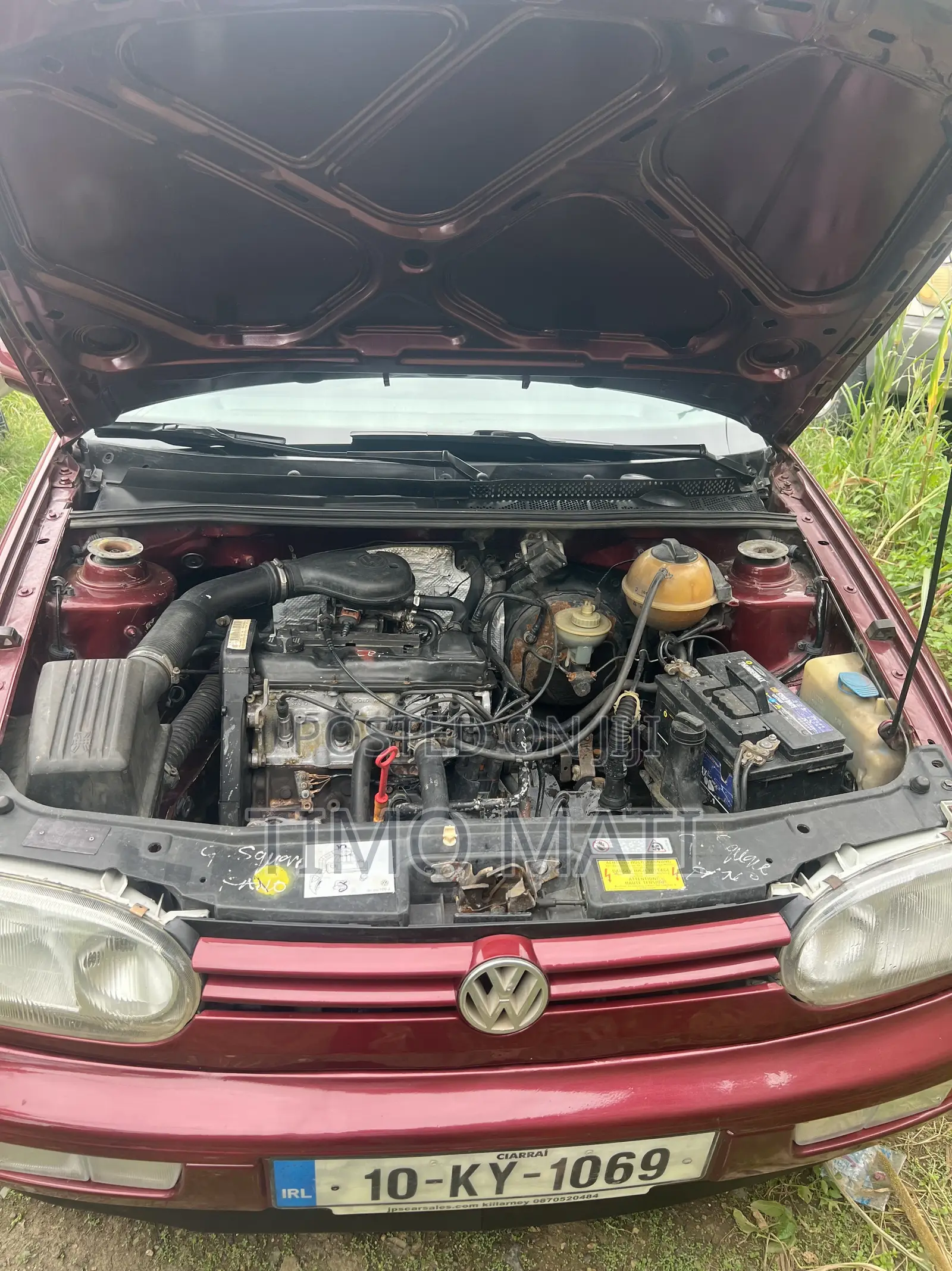 Volkswagen Golf 2004 Maroon