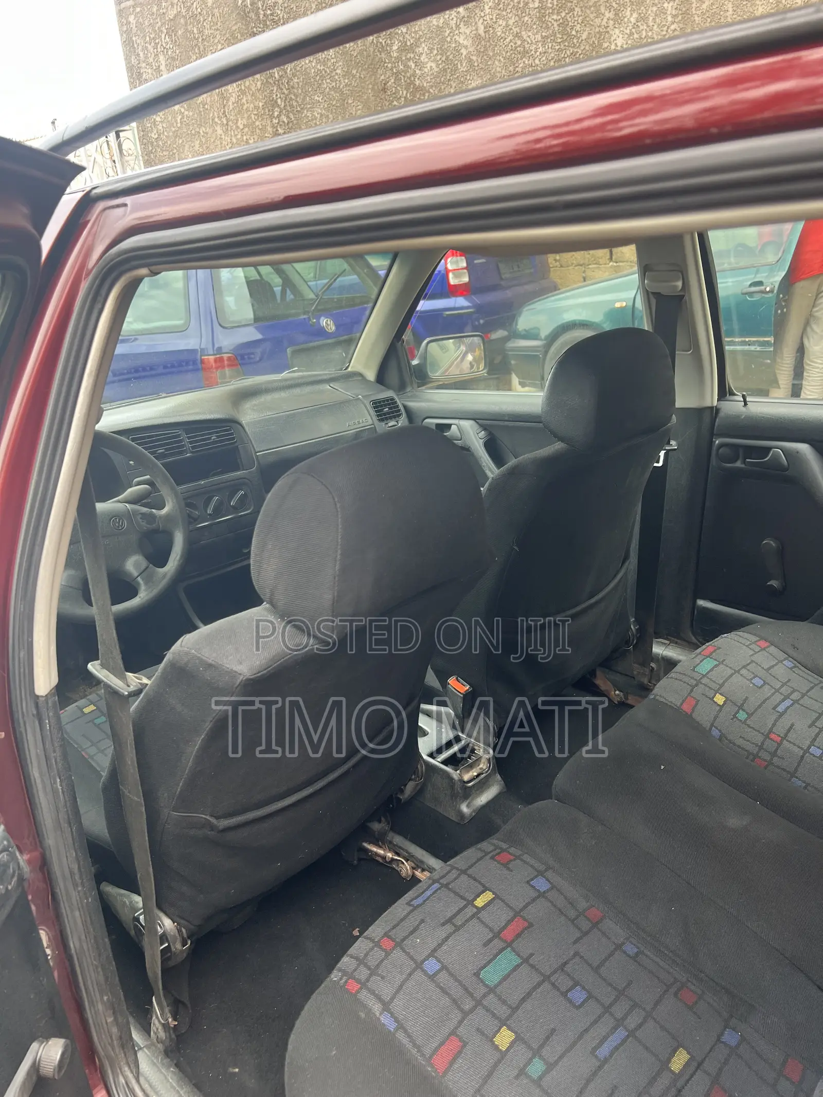 Volkswagen Golf 2004 Maroon