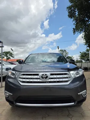Toyota Highlander Limited 2012 Gray