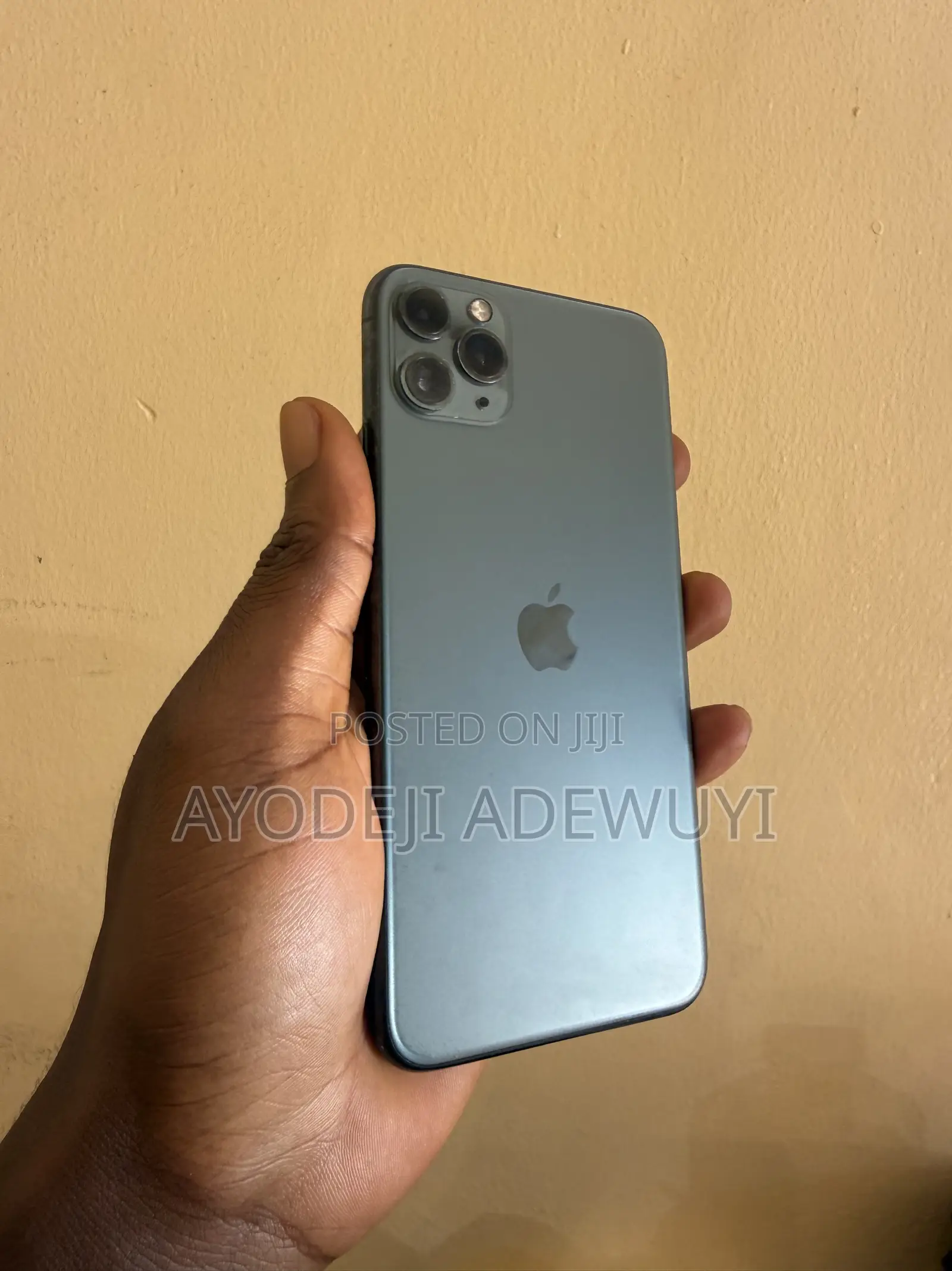 Apple iPhone 11 Pro Max 64 GB Green