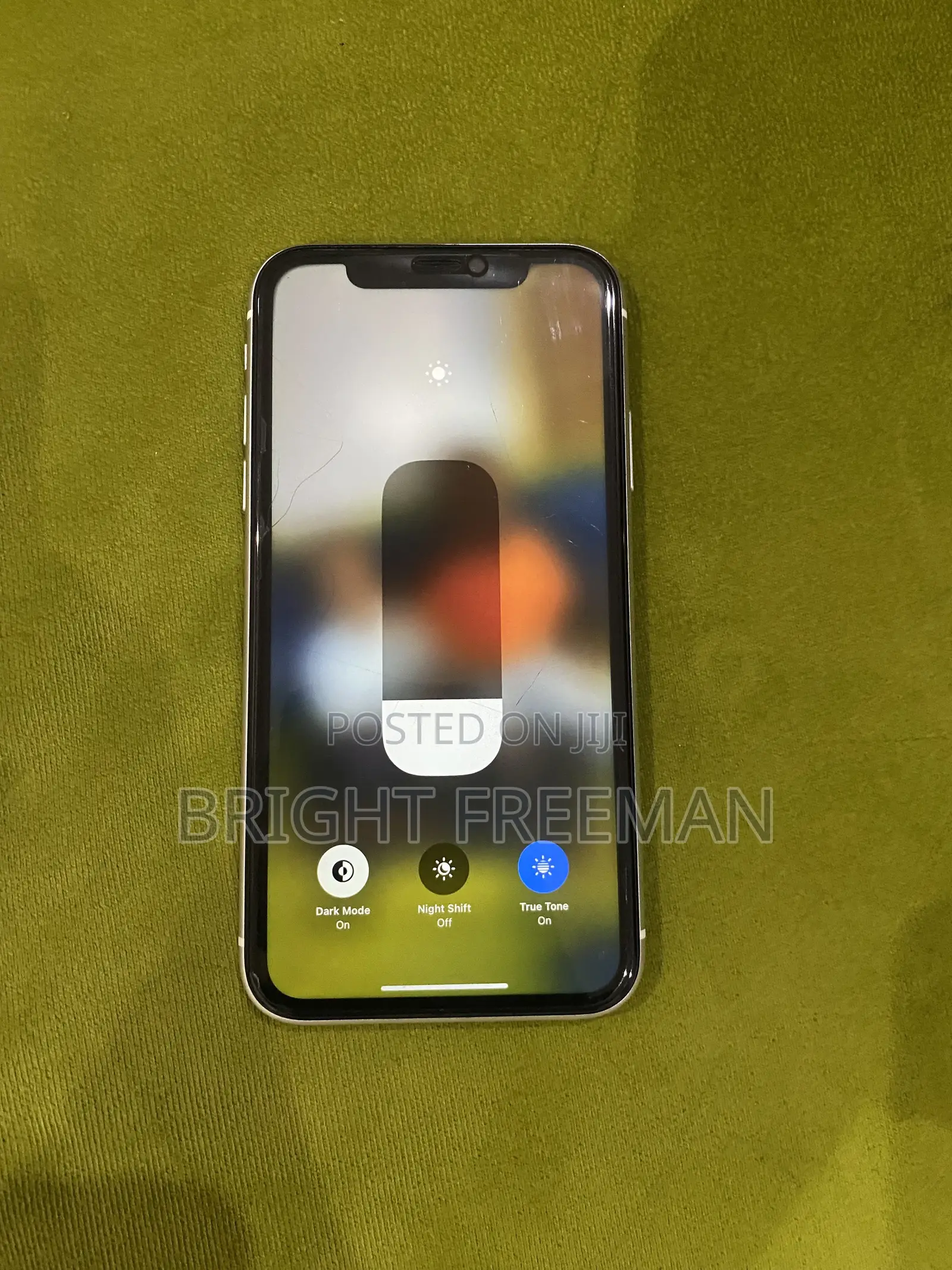 Apple iPhone XR 64 GB White