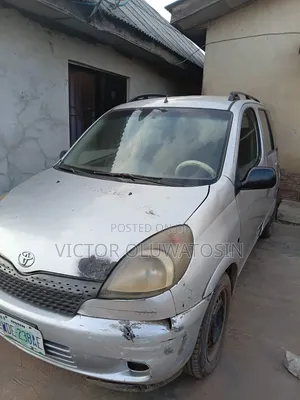 Toyota Yaris 1.4 2002