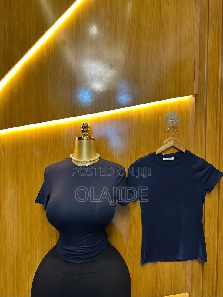 Basic Short Top