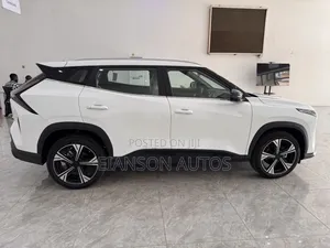 New Geely Boyue 2023 White