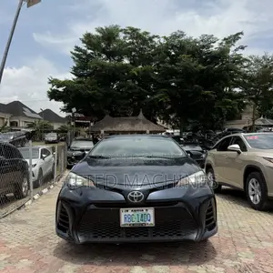 Toyota Corolla 2017 Gray