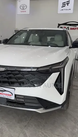 New Geely Boyue 2023 White