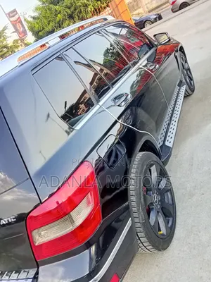 Mercedes-Benz GLK-Class 2009 Black