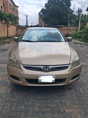 Honda Accord 2007 Gold