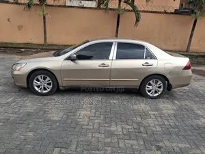Honda Accord 2007 Gold