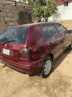 Volkswagen Golf 2003 Maroon
