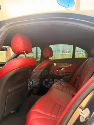 Mercedes-Benz C400 4Matic AWD Sedan (3.0L V6 7A) 2015 Black