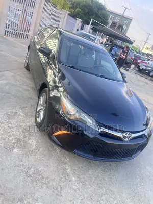 Toyota Camry SE 4dr Sedan (2.5L 4cyl 6A) 2015 Black