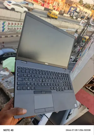 Laptop Dell Latitude 5500 8GB Intel Core i5 SSD 256GB
