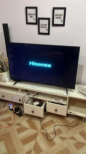 Hisense TV 48 Inches