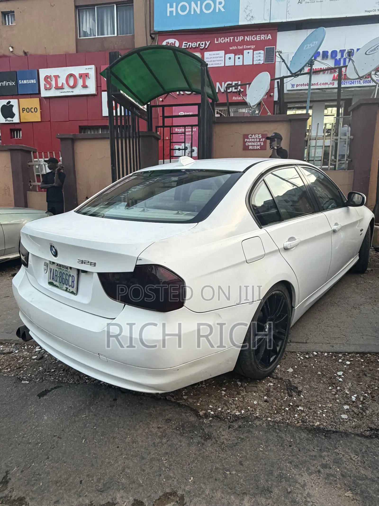 BMW 328i 2010 White