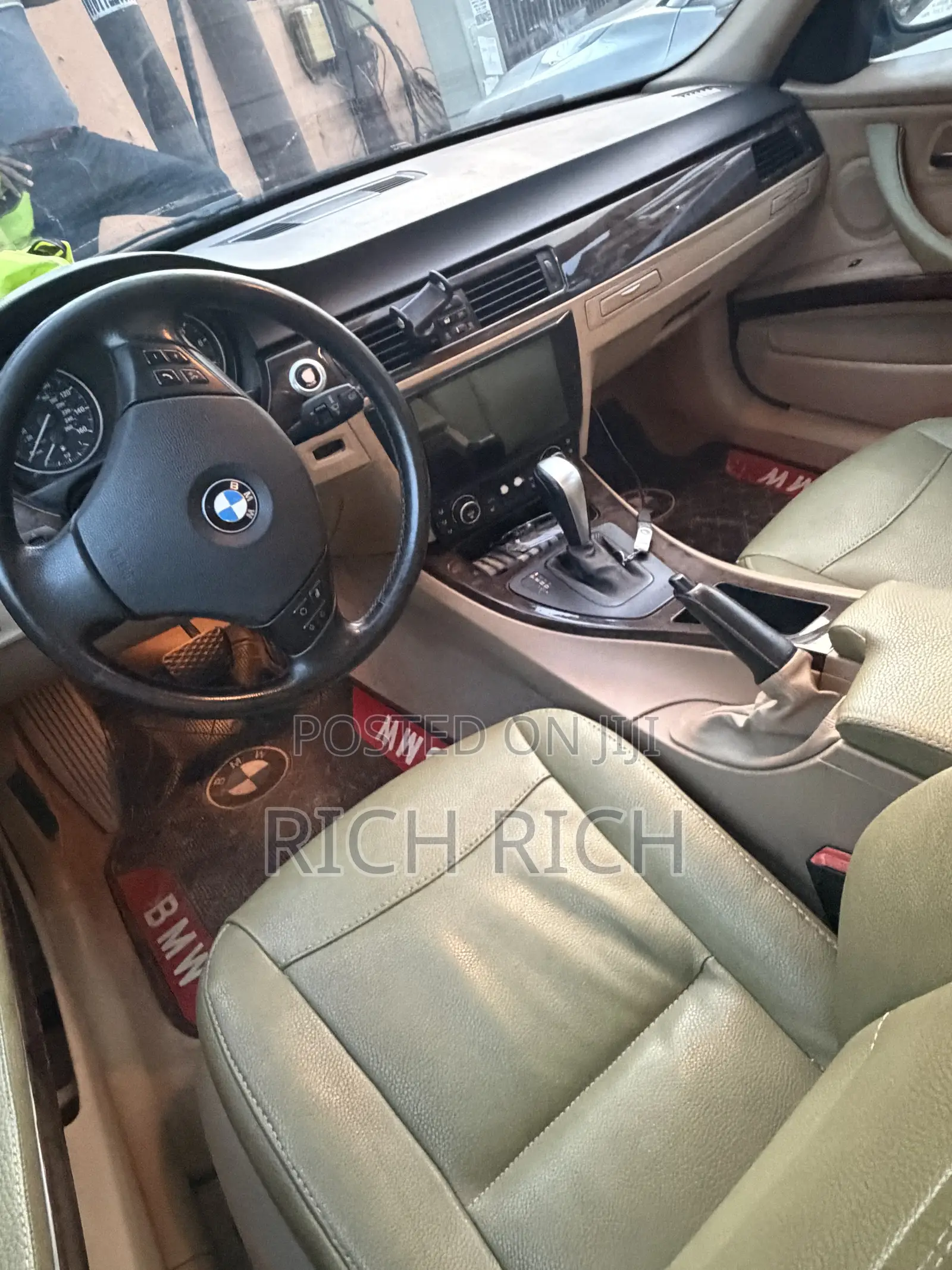 BMW 328i 2010 White