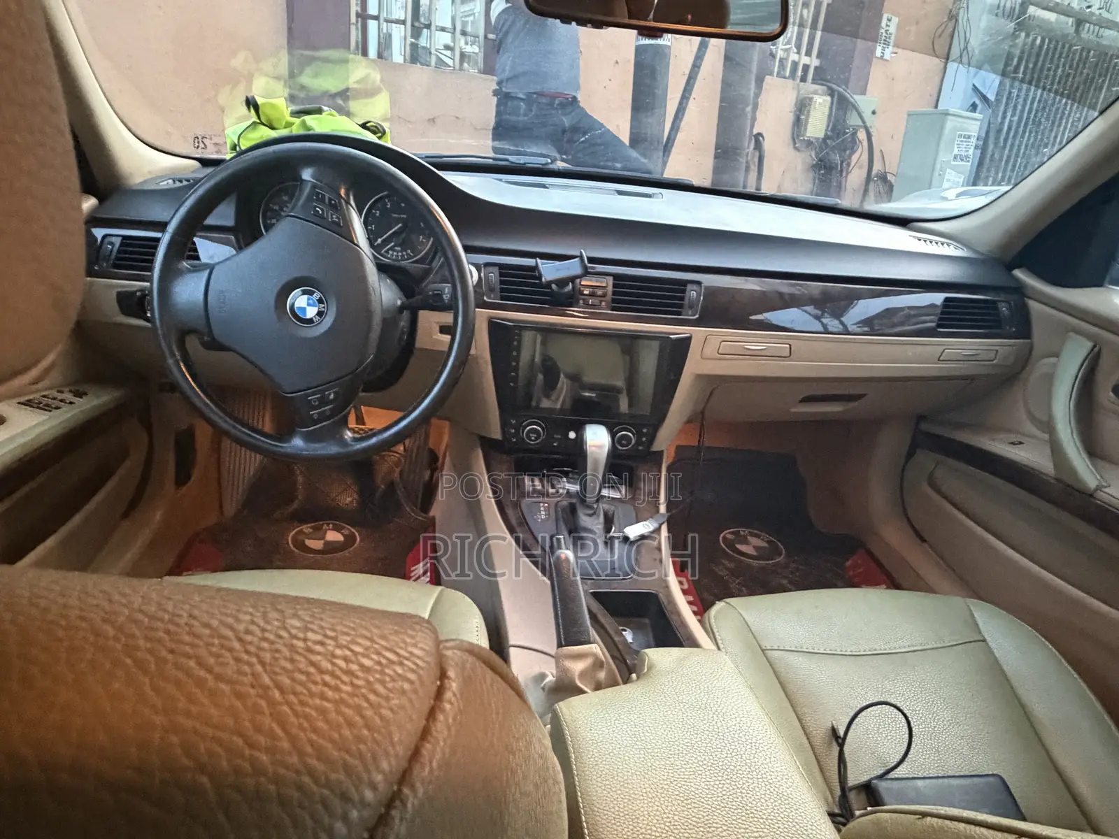 BMW 328i 2010 White