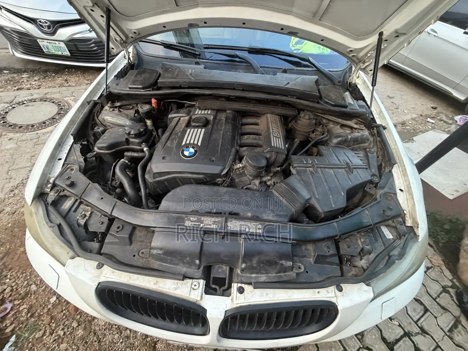 BMW 328i 2010 White