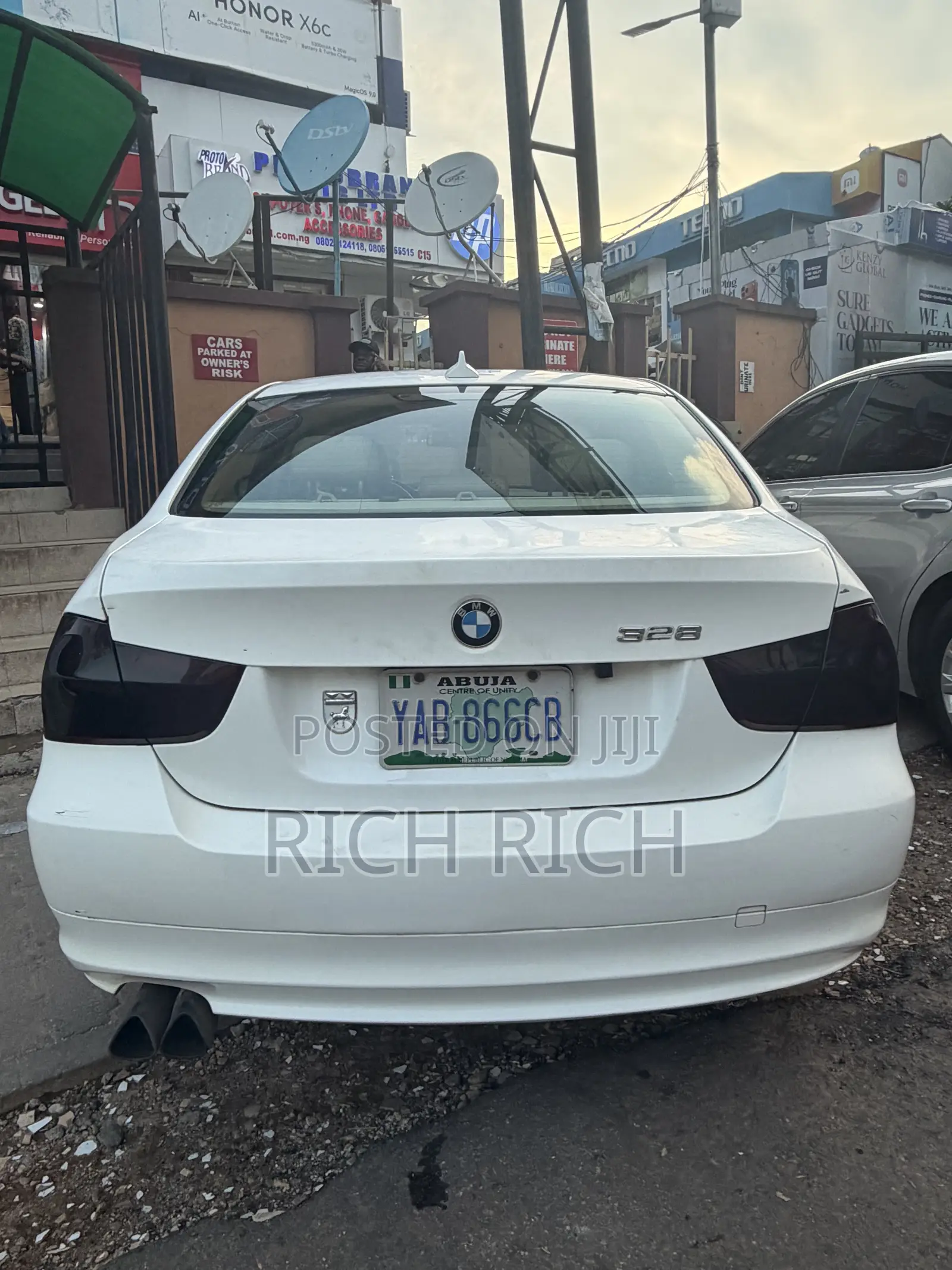 BMW 328i 2010 White