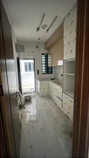 Mini Flat in Vgc, Lagos Island / Lagos Island for rent