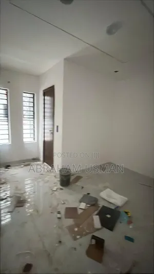 Mini Flat in Vgc, Lagos Island / Lagos Island for rent