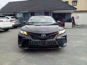 Toyota Camry SE (2.5L 4cyl 8A) 2019 Black