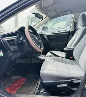 Toyota Corolla LE 4dr Sedan (1.8L 4cyl CVT) 2014 Gray
