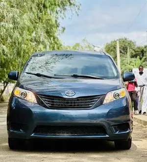 Toyota Sienna 2013 Gray