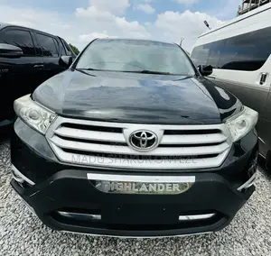 Toyota Highlander 3.5L 4WD 2013 Black
