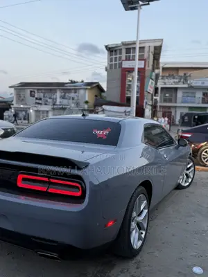 Dodge Challenger 2023