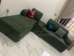 L Unit Chair Available