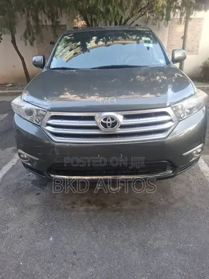 Toyota Highlander Limited 3.5l 4WD 2013 Green