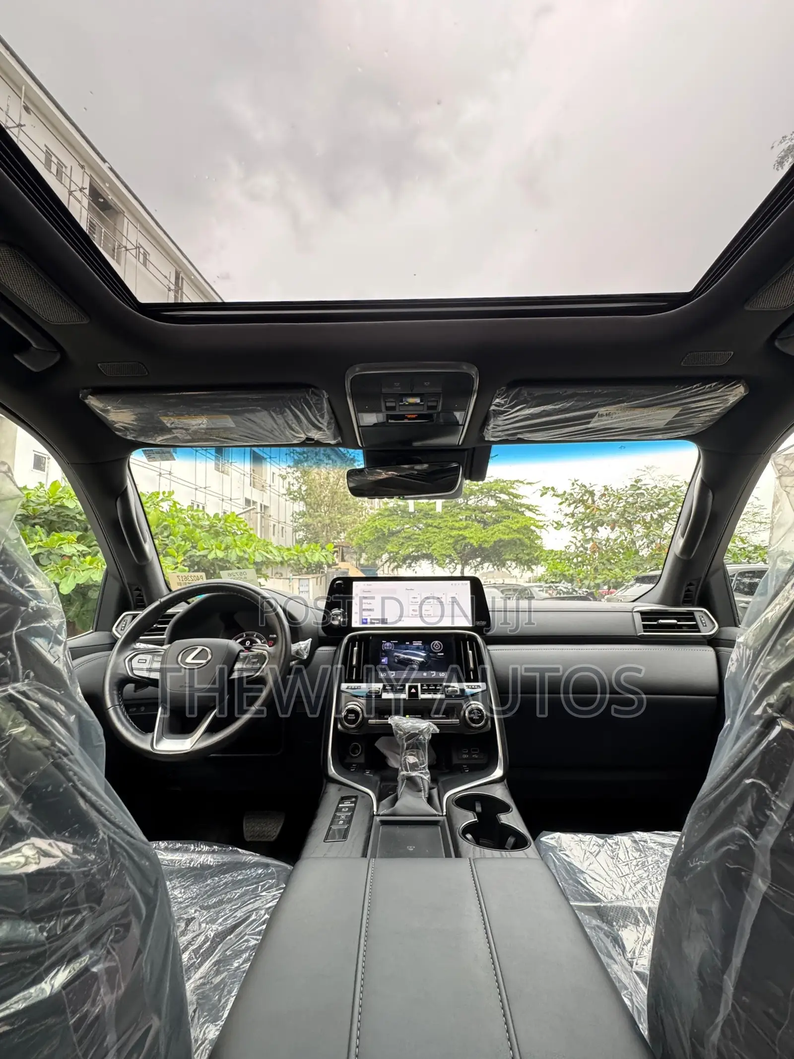 Lexus LX 600 2023 Gray