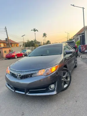 Toyota Camry 2014 Gray