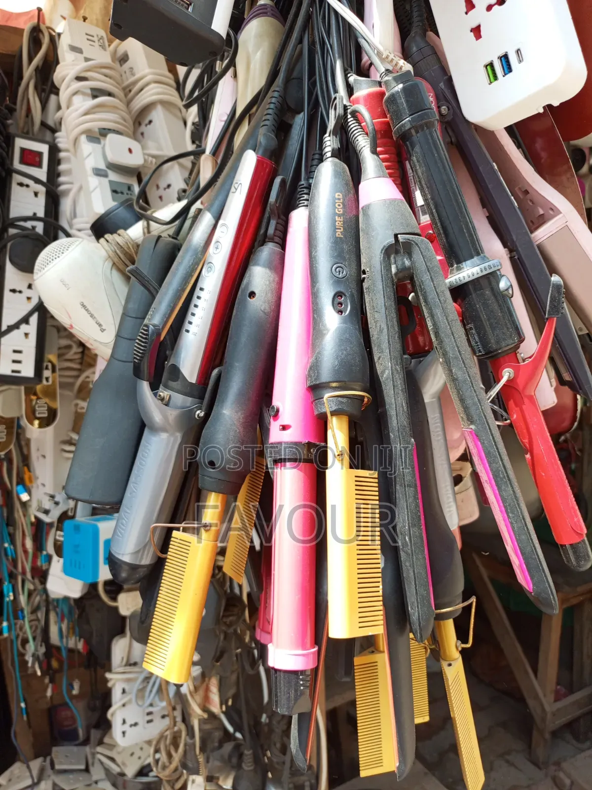 Quality Hot Combs and Stretcher Available 