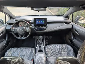 Toyota Corolla 2022 White
