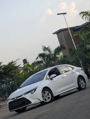 Toyota Corolla 2022 White