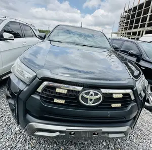 Toyota Hilux 2023 Black
