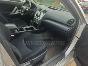 Toyota Camry SE 4dr Sedan (2.4L 4cyl 5A) 2009 Silver