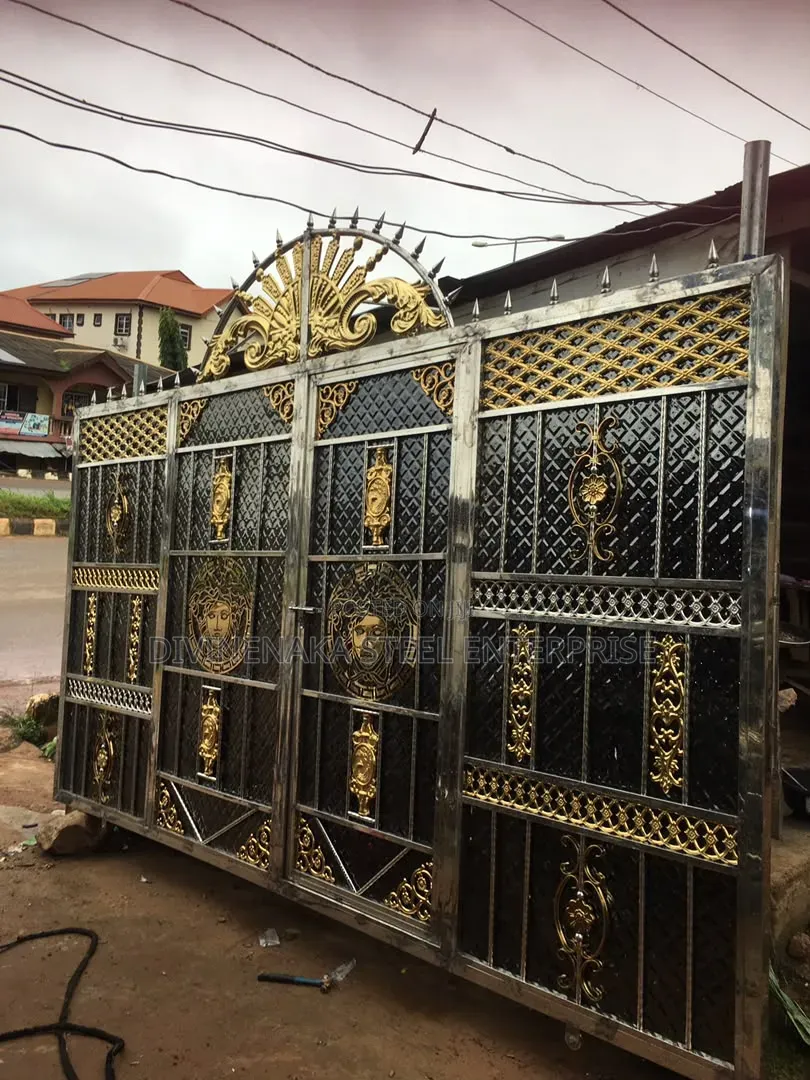 Stainless Black Design Gate