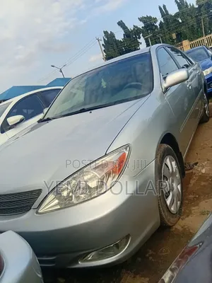 Toyota Camry XLE 4dr Sedan (2.4L 4cyl 4A) 2003 Silver