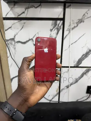 Apple iPhone XR 64 GB Red