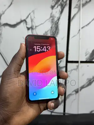 Apple iPhone XR 64 GB Red