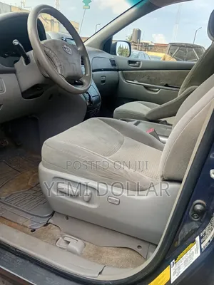 Toyota Sienna LE 4WD 2007 Gray