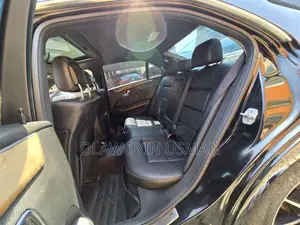 Mercedes-Benz E350 Base 4dr 4Matic Sedan AWD (3.5L 6cyl 7A) 2012 Black