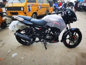 New Bajaj Pulsar 220 F 2025 Red