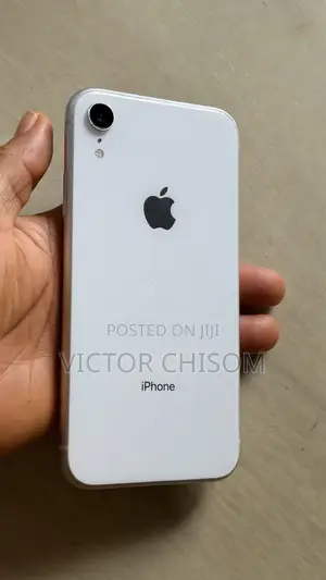 Apple iPhone XR 64 GB White